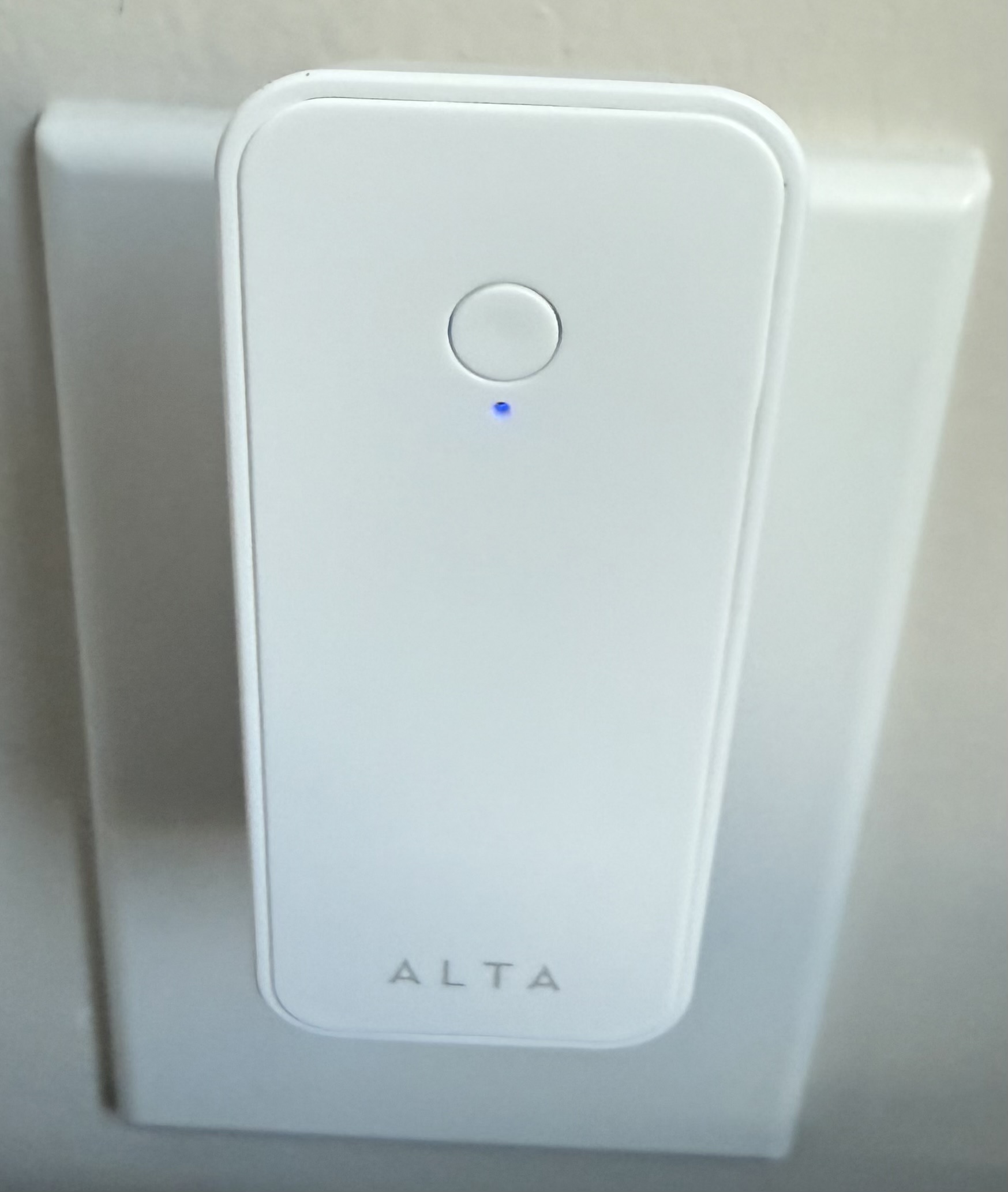 Front of the Alta USB dongle